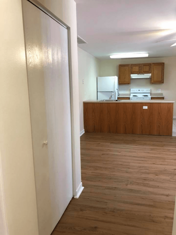 Yale Apartment: 420 North St