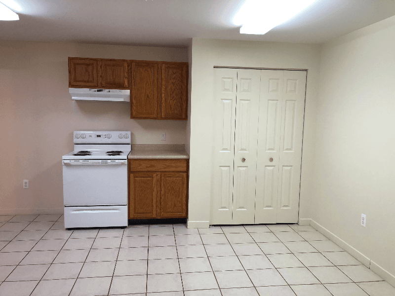 Yale Apartment: 420 North St