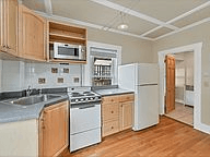 Gloucester Condo: 67 Friend St