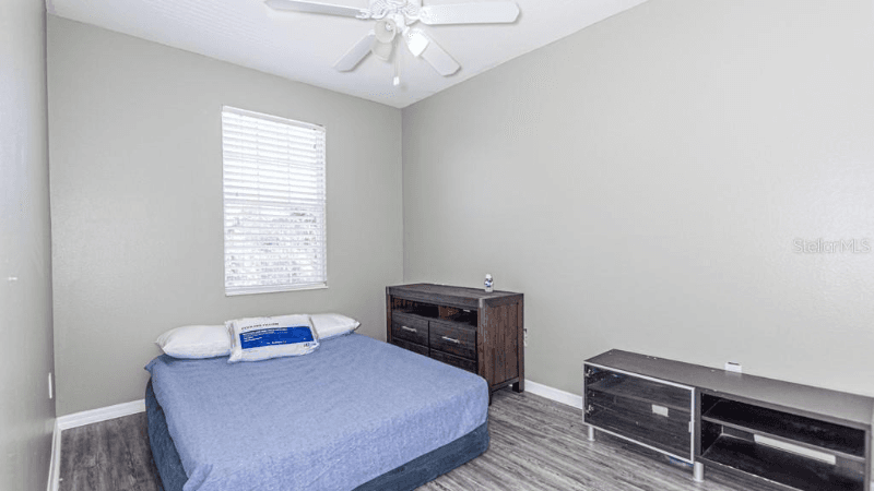 Tampa Townhome: 9905 Serona Bluff Way