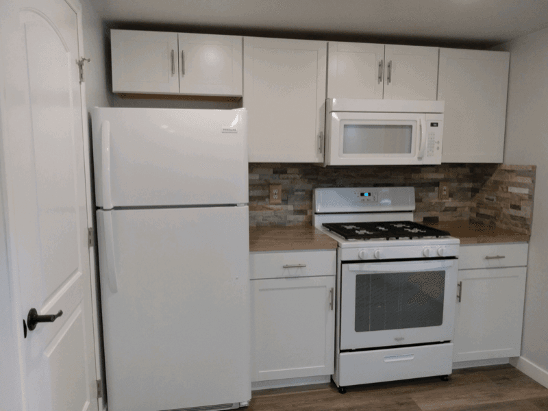 Layton Apartment: 1522 N Hill Field Rd #B