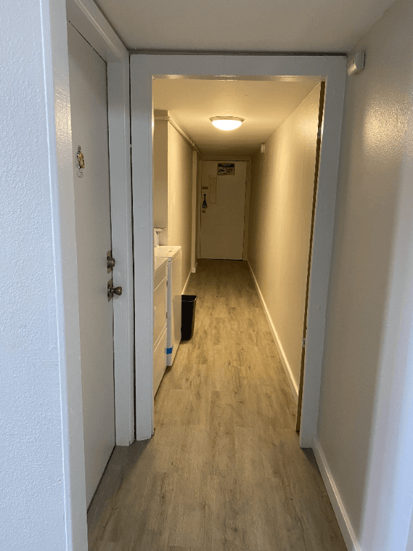 Aurora Apartment: 1610 Boston St