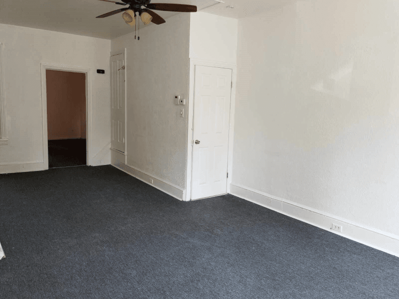 Reading House: 256 S 13th St
