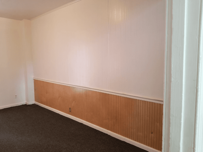 Reading House: 256 S 13th St