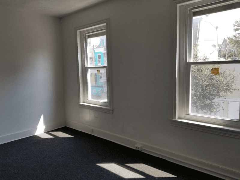 Reading House: 256 S 13th St