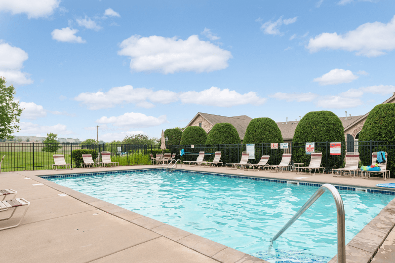 Rogers Townhome: 24092 Rivers Edge Rd