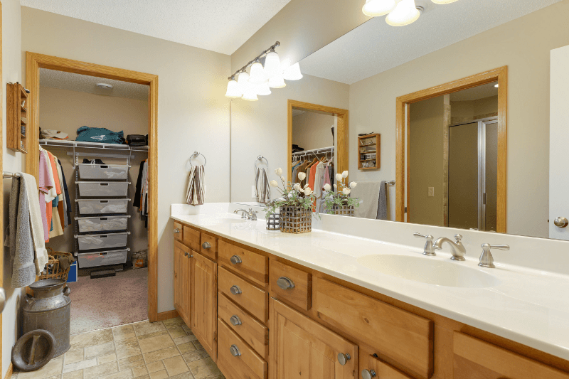 Rogers Townhome: 24092 Rivers Edge Rd