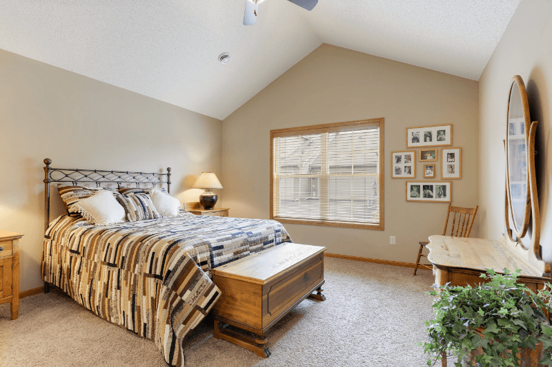 Rogers Townhome: 24092 Rivers Edge Rd