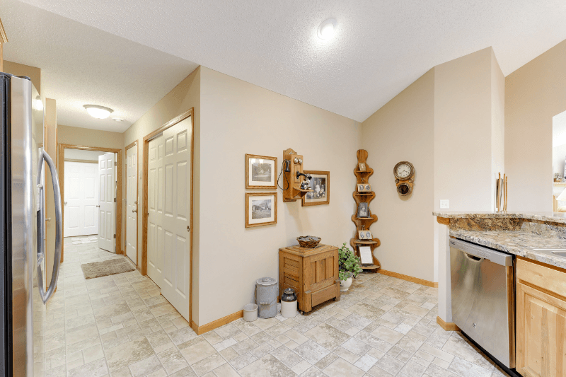 Rogers Townhome: 24092 Rivers Edge Rd