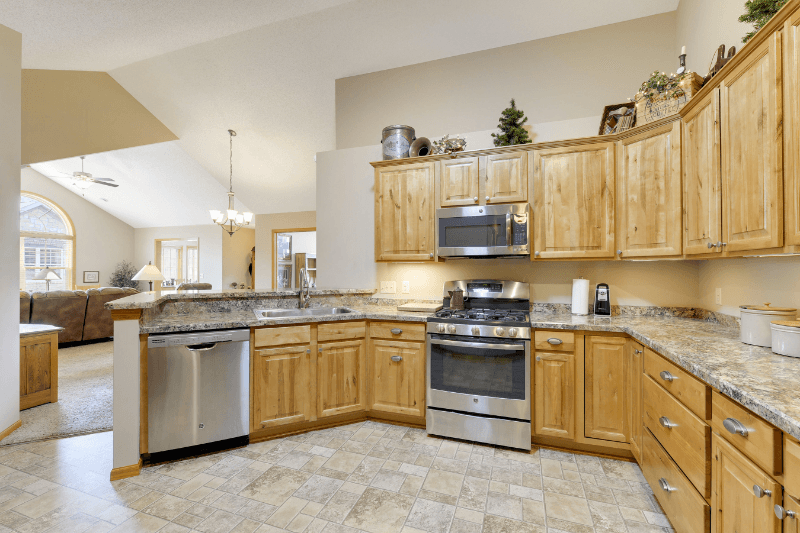 Rogers Townhome: 24092 Rivers Edge Rd