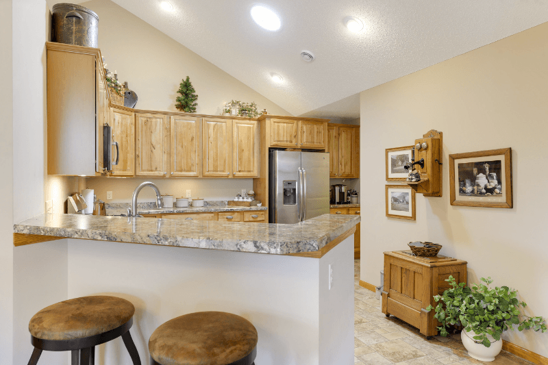 Rogers Townhome: 24092 Rivers Edge Rd