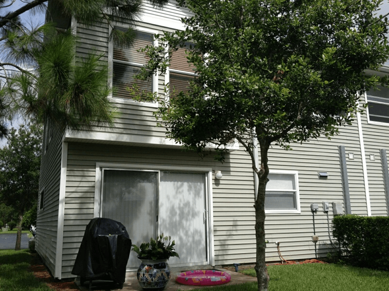Largo Townhome: 13123 Thoroughbred Loop