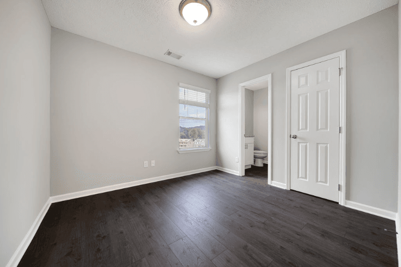 Columbia Townhome: 123 Kathryn Ct