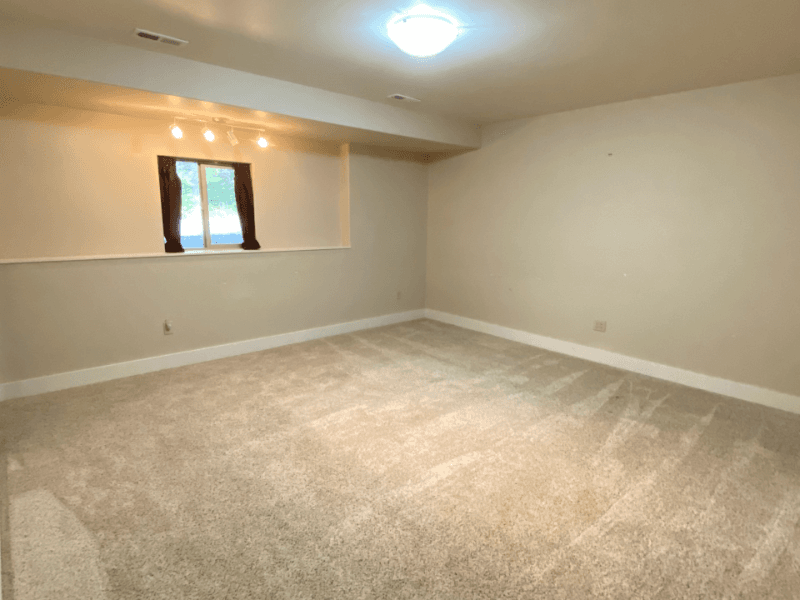 Kalispell House: 190 Deerfoot Trl