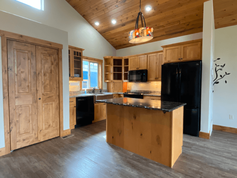 Kalispell House: 190 Deerfoot Trl
