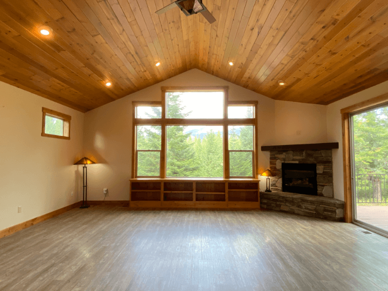 Kalispell House: 190 Deerfoot Trl