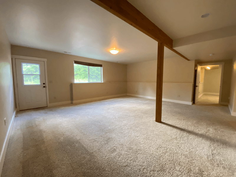Kalispell House: 190 Deerfoot Trl