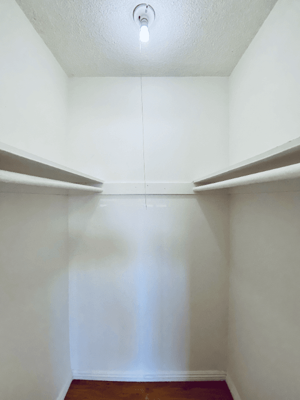 Los Angeles Apartment: 11510 Ohio Ave