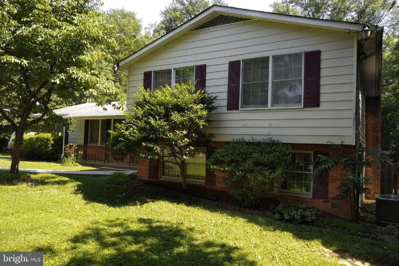 Fairfax House: 9911 Stoughton Rd