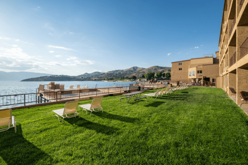 Chelan Condo: 322 W Woodin Ave