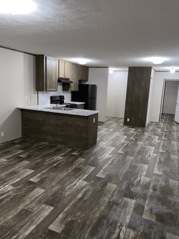 Cleves House: 5884 Island Dr