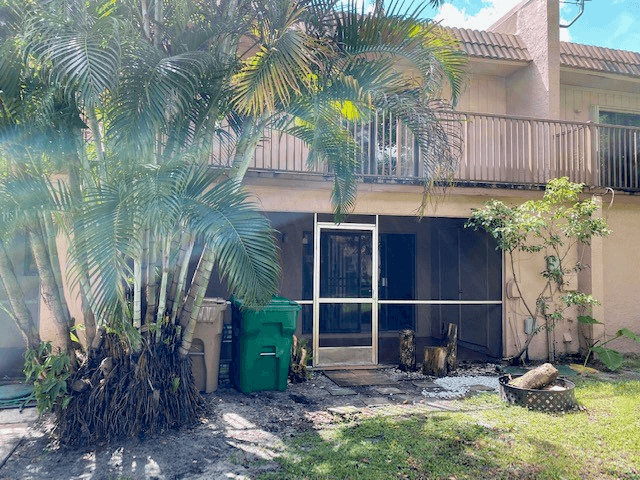Davie Townhome: 3 Laredo Pl