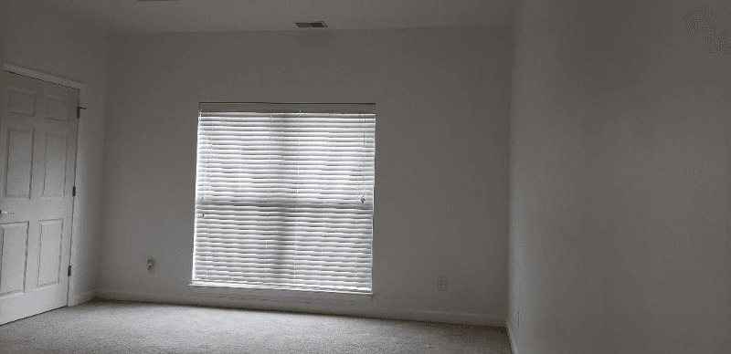 Valley Park Condo: 885 Forest Ave