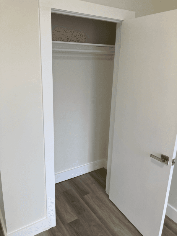 Jersey City Apartment: 201 Claremont Ave