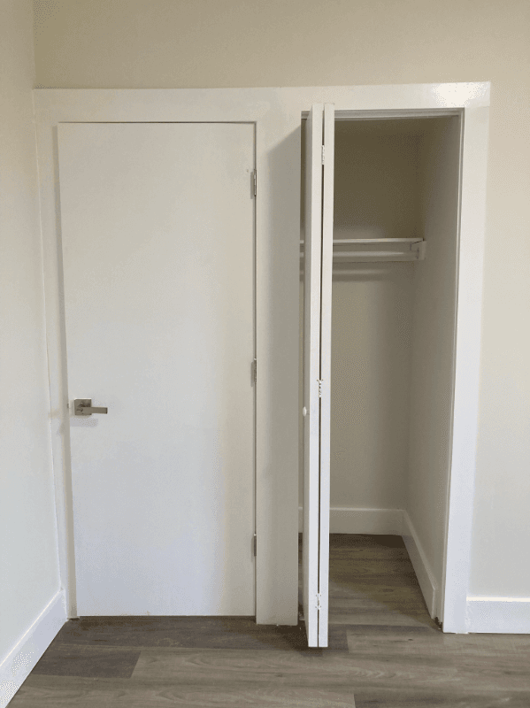 Jersey City Apartment: 201 Claremont Ave