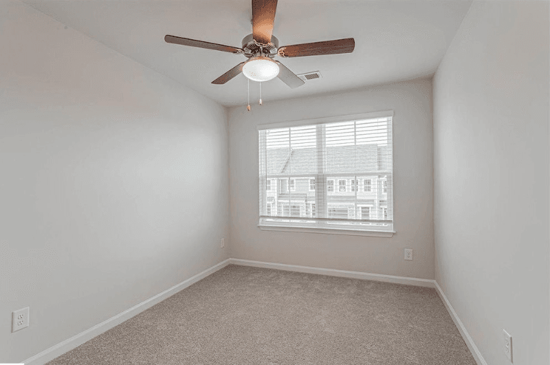 Greer Townhome: 300 Hunt Glenn Ct