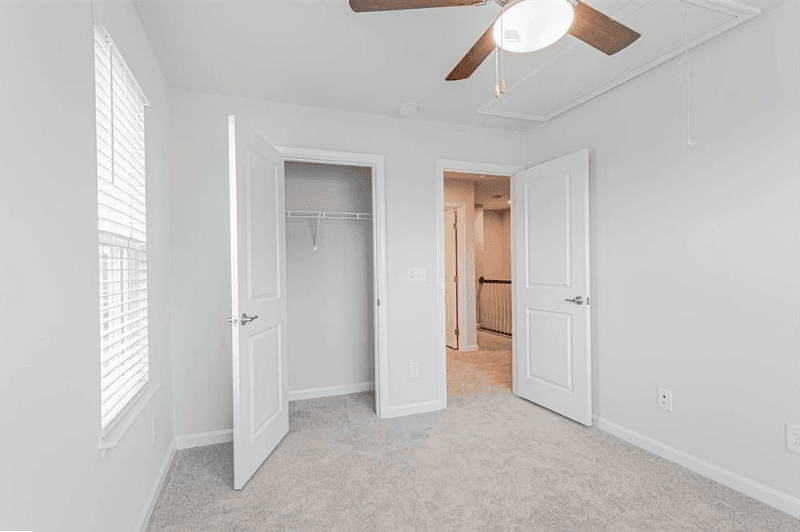 Greer Townhome: 300 Hunt Glenn Ct