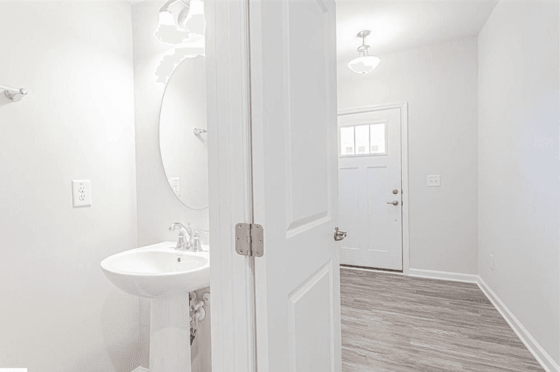 Greer Townhome: 300 Hunt Glenn Ct