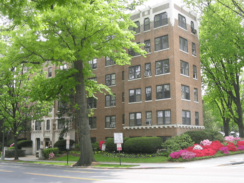 Washington Apartment: 5130 Connecticut Ave. NW