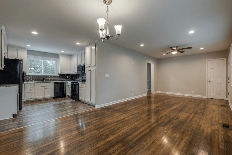 Gallatin House: 904 Bentley Cir