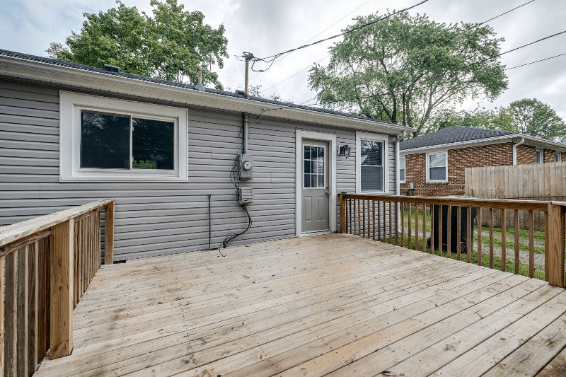 Gallatin House: 904 Bentley Cir