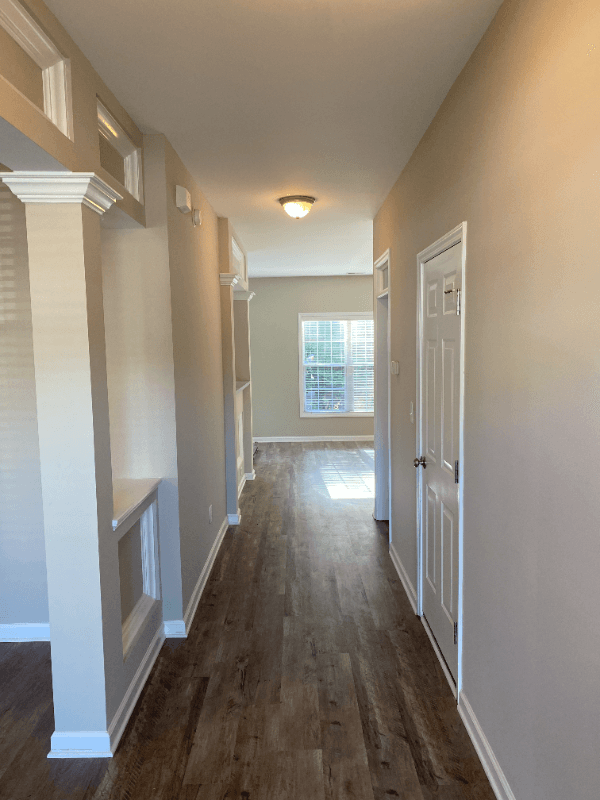 Raleigh House: 8000 Willowglen Dr