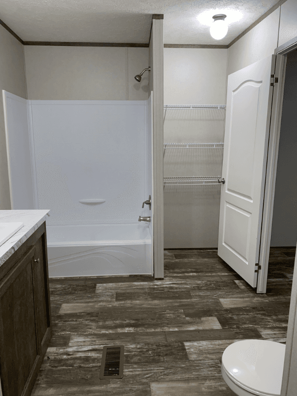 Hubert House: 101 Ash St