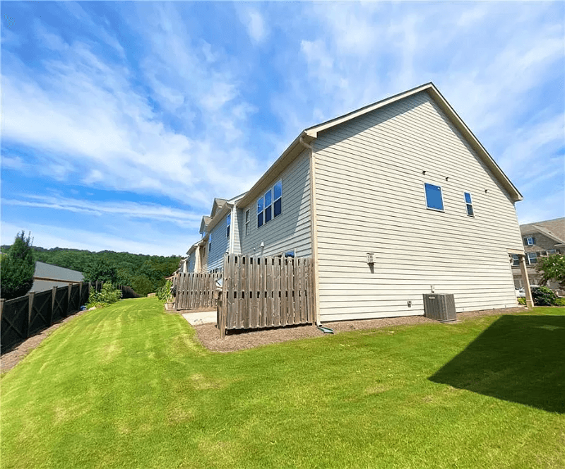 Cumming Townhome: 1225 Fischer Trace