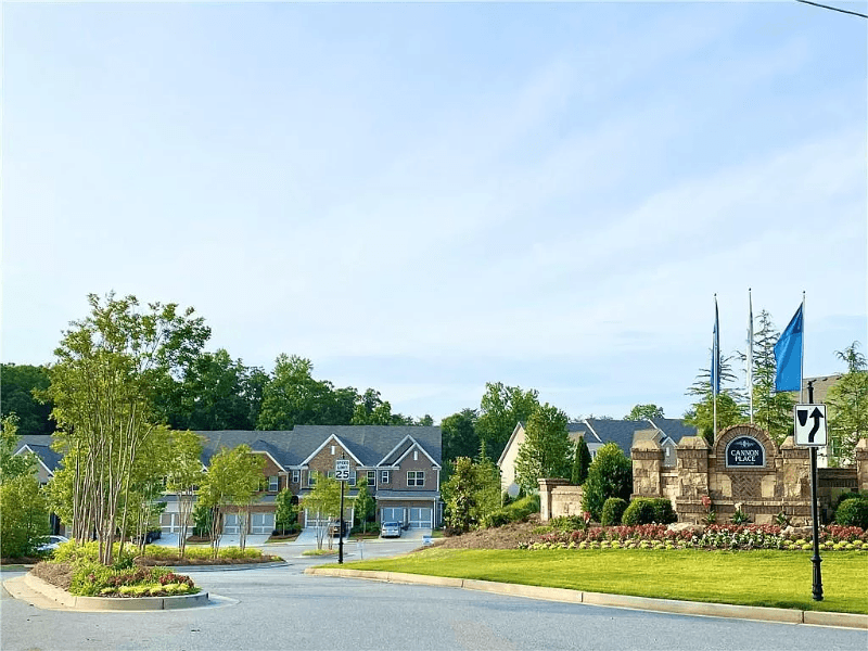 Cumming Townhome: 1225 Fischer Trace