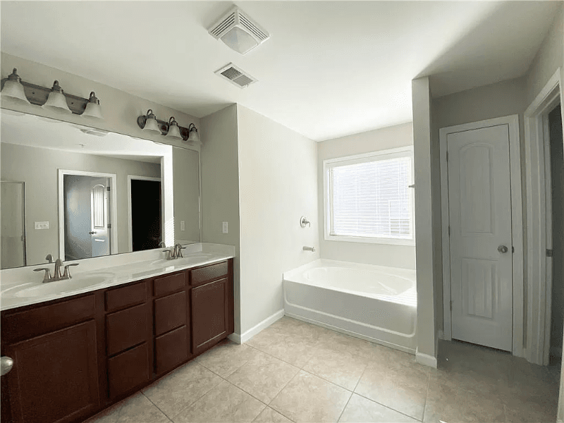 Cumming Townhome: 1225 Fischer Trace