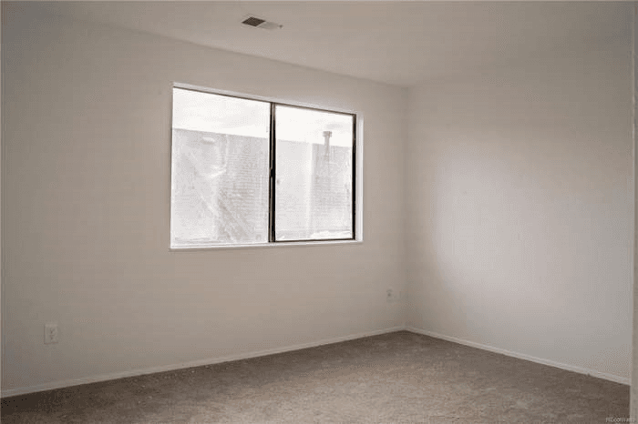 Englewood Apartment: 313 W Lehow Ave