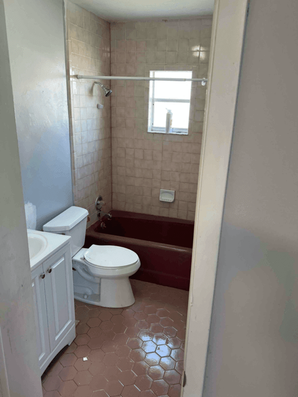 Mulberry House: 212 NW 4th st
