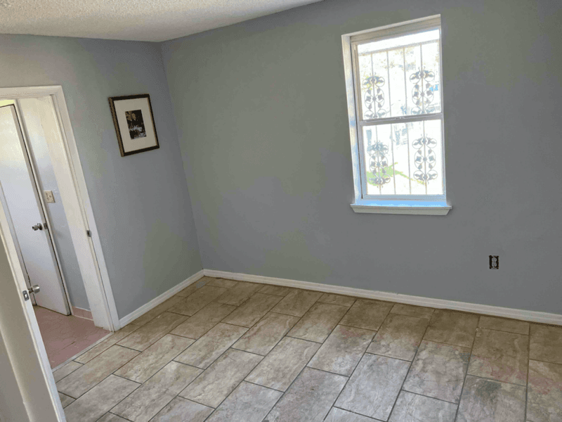 Mulberry House: 212 NW 4th st