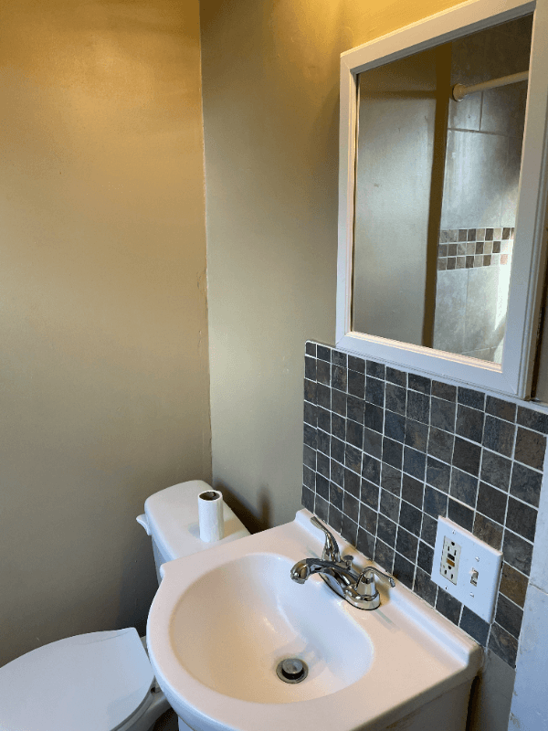 Omaha House: 4663 Marcy St