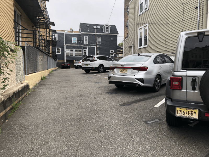 Jersey City Apartment: 184 Fairview Avenue
