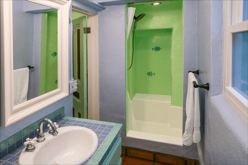 Venice Apartment: 12 South Venice Blvd