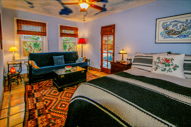 Venice Apartment: 12 South Venice Blvd