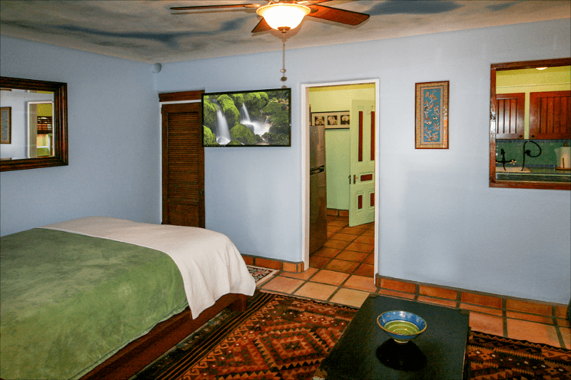 Venice Apartment: 12 South Venice Blvd