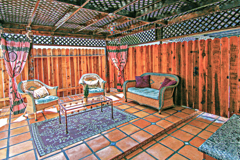 Venice Apartment: 12 South Venice Blvd