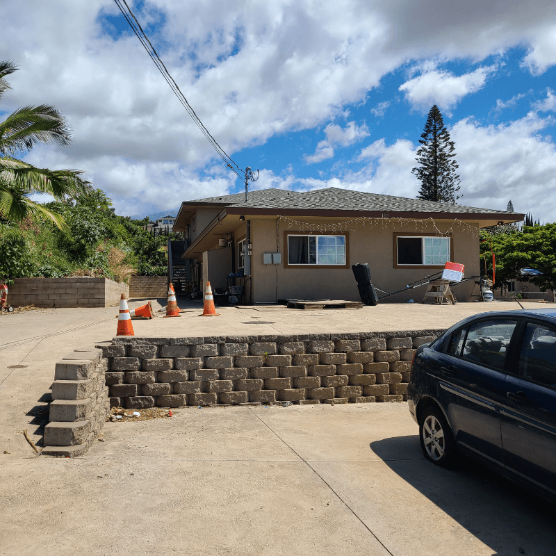 Makawao Multiplex: 155 Hiolani St